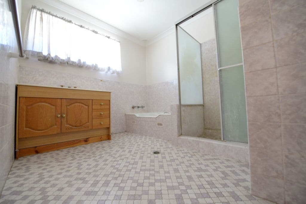31 Orchard Road, FAIRFIELD NSW 2165, Fairfield - Thumbnail 7
