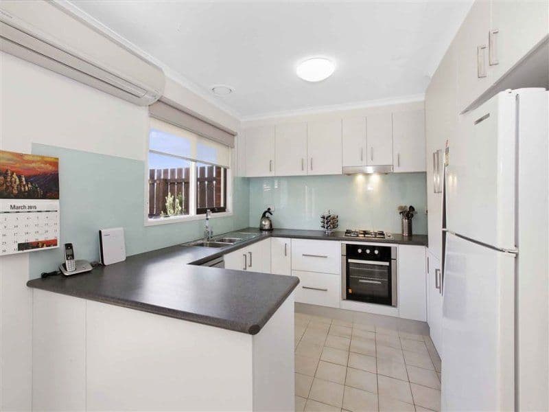  70 Pentland Drive, Epping VIC 3076, Epping - Thumbnail 2