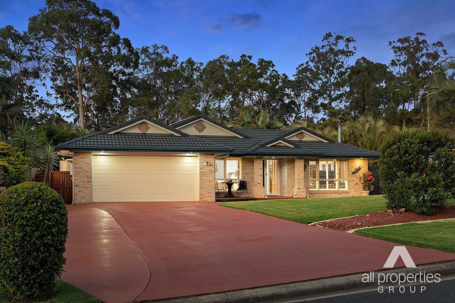 4 Whistler Close, Heritage Park QLD 4118, Heritage Park - Image 1