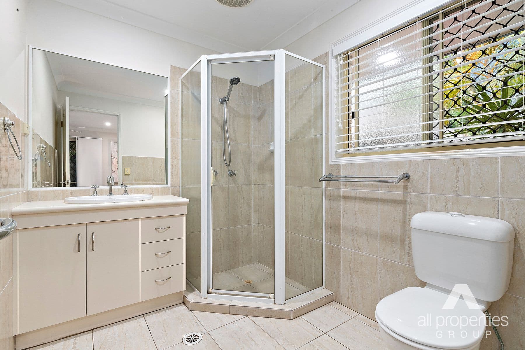4 Whistler Close, Heritage Park QLD 4118, Heritage Park - Thumbnail 8