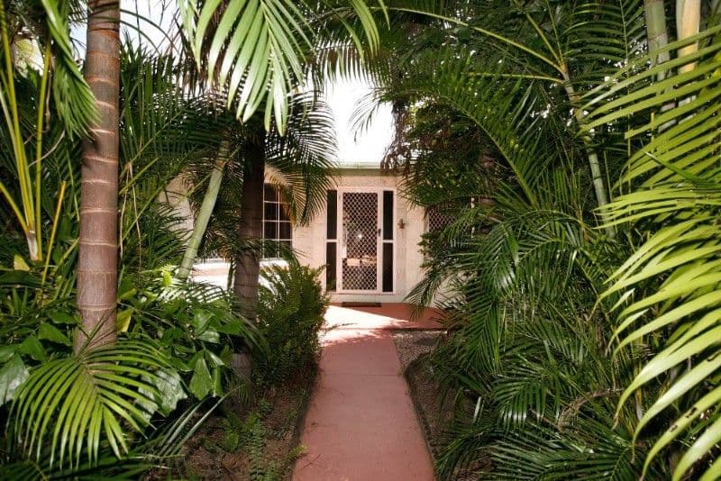 1 Sandalan Court, BUSHLAND BEACH QLD 4818, Bushland Beach - Thumbnail 2