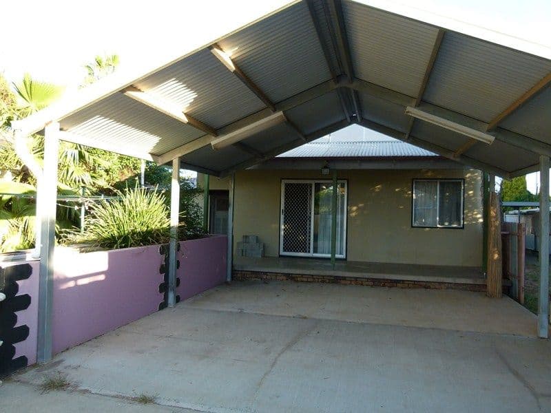 12 Renfree Street, FORBES NSW 2871, Forbes - Thumbnail 4