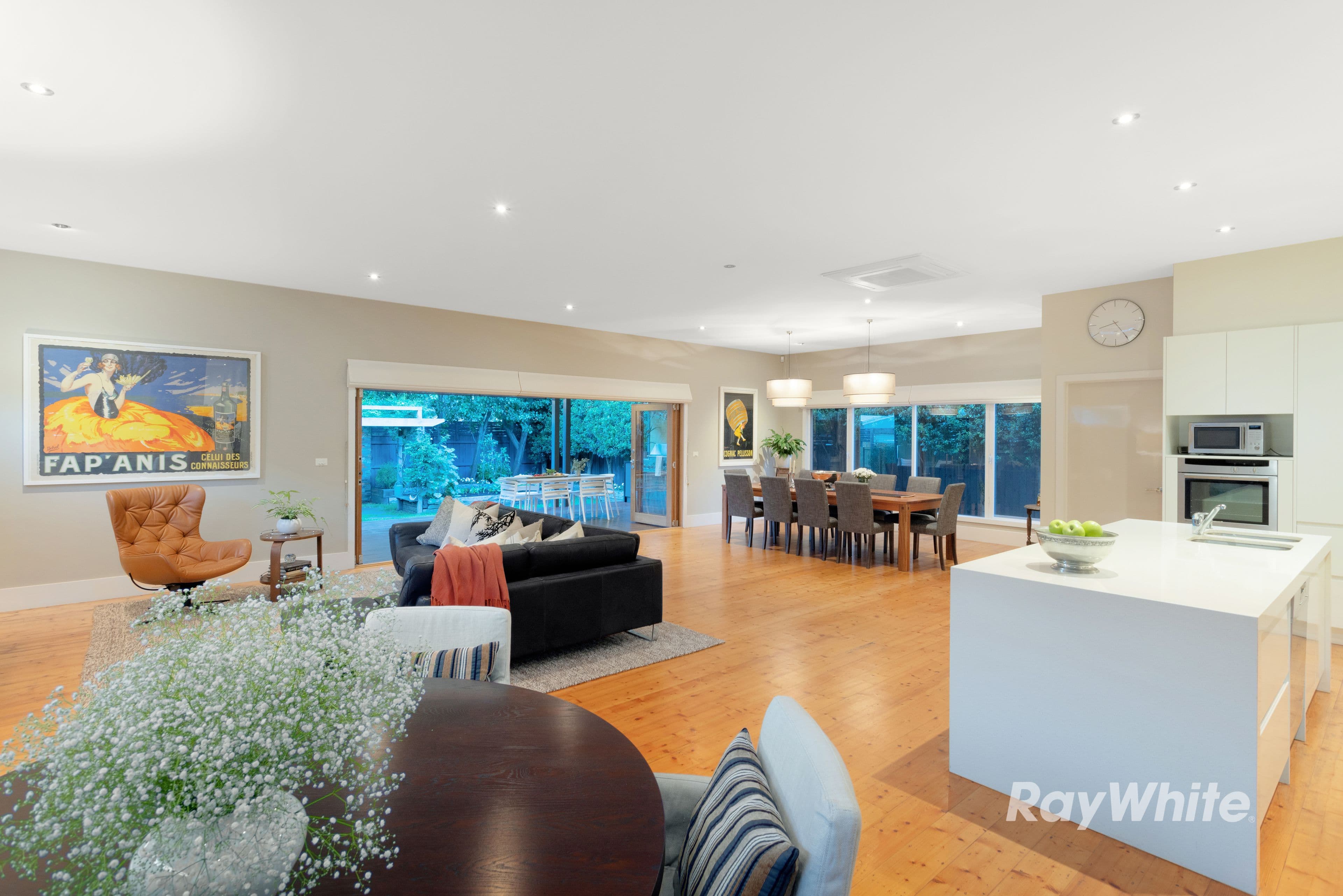 19 Acacia Street, Carnegie VIC 3163, Carnegie - Thumbnail 2