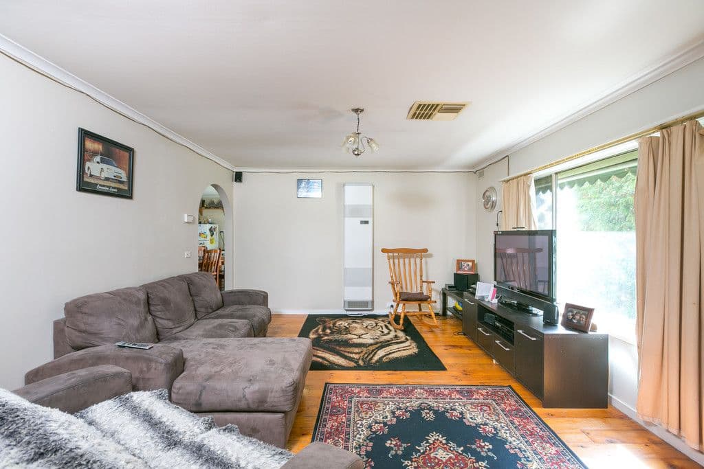 33 Green Street, Long Gully VIC 3550, Long Gully - Thumbnail 4
