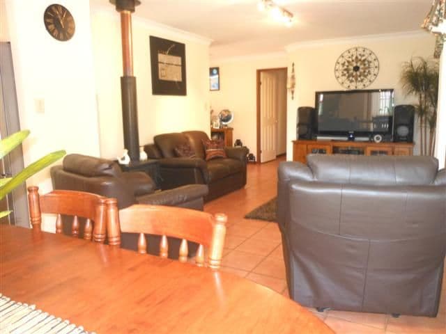 66 Westfield Drive, WESTBROOK QLD 4350, Westbrook - Thumbnail 8