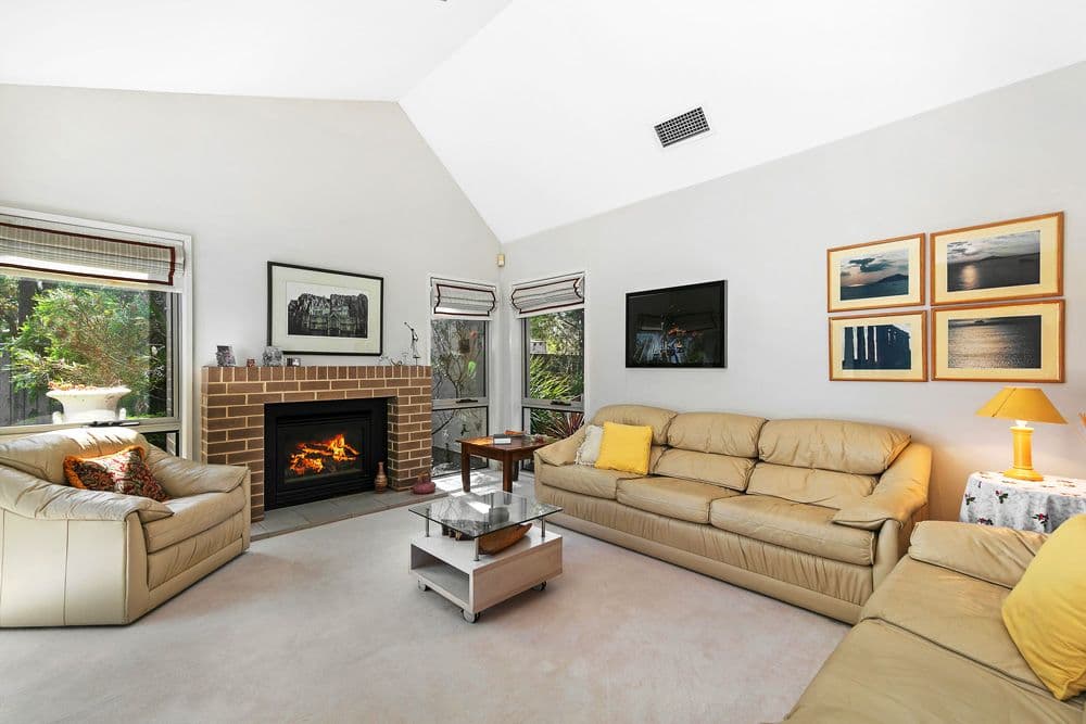 1 Leura Crescent, Turramurra NSW 2074, Turramurra - Thumbnail 2