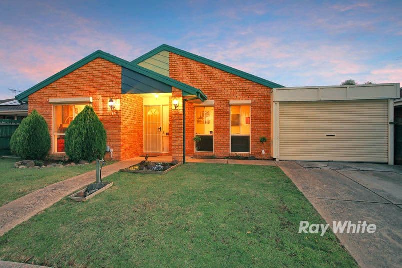 12 Bates Street, CRANBOURNE WEST VIC 3977, Cranbourne West - Thumbnail 2