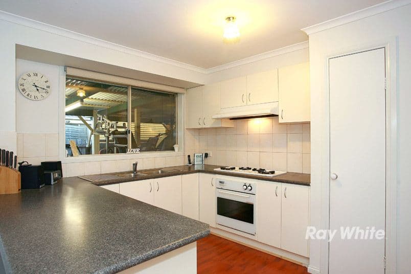 12 Bates Street, CRANBOURNE WEST VIC 3977, Cranbourne West - Thumbnail 4