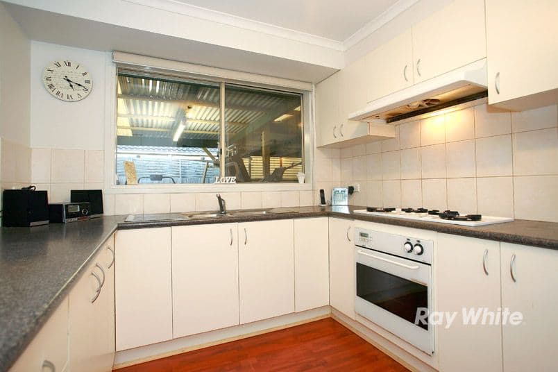 12 Bates Street, CRANBOURNE WEST VIC 3977, Cranbourne West - Thumbnail 6