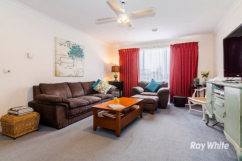 13 Fernisky Drive, Cranbourne East VIC 3977, Cranbourne East - Thumbnail 2