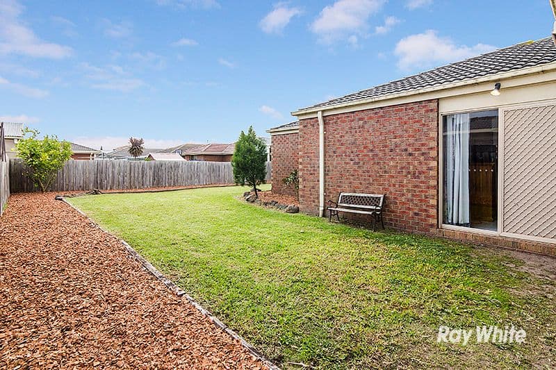 13 Fernisky Drive, Cranbourne East VIC 3977, Cranbourne East - Thumbnail 6