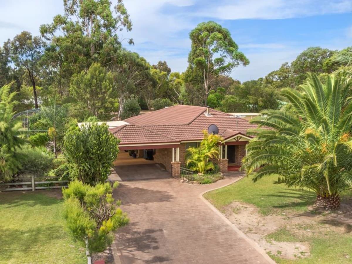 27 Kalgaritch Avenue, WEST BUSSELTON, West Busselton - Thumbnail 6
