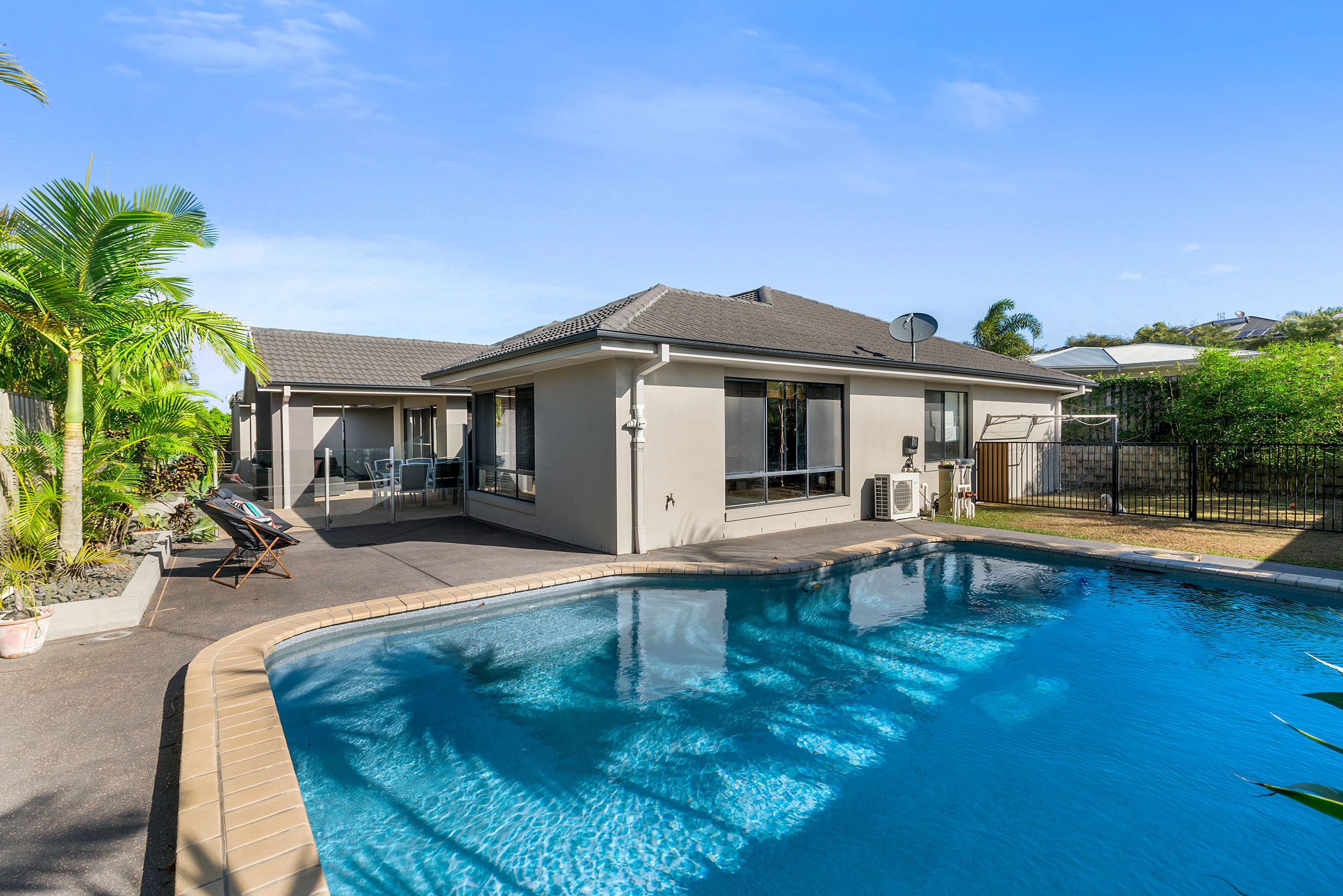 17 Springwood Avenue, Pacific Pines QLD 4211, Pacific Pines - Thumbnail 2