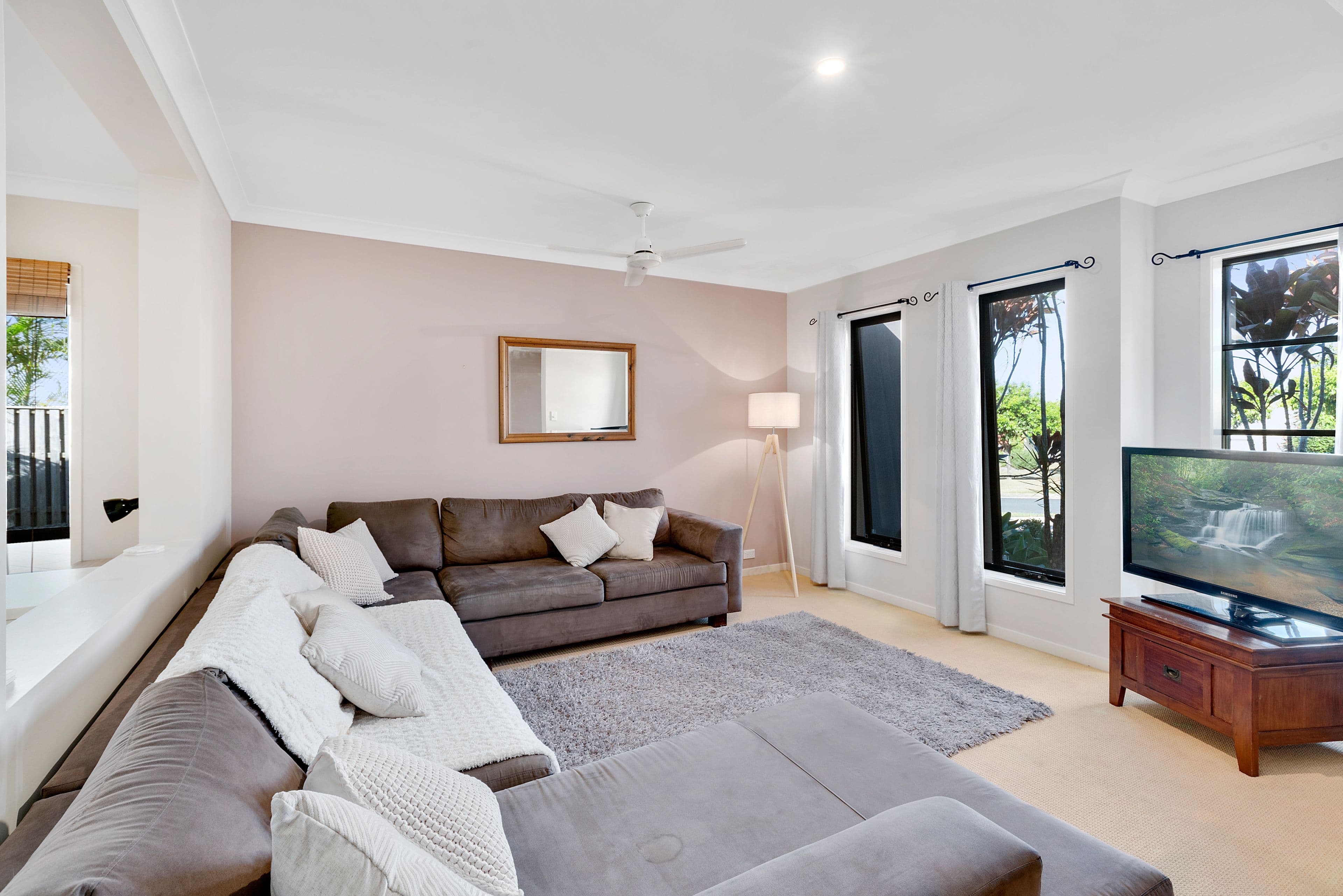 17 Springwood Avenue, Pacific Pines QLD 4211, Pacific Pines - Thumbnail 4