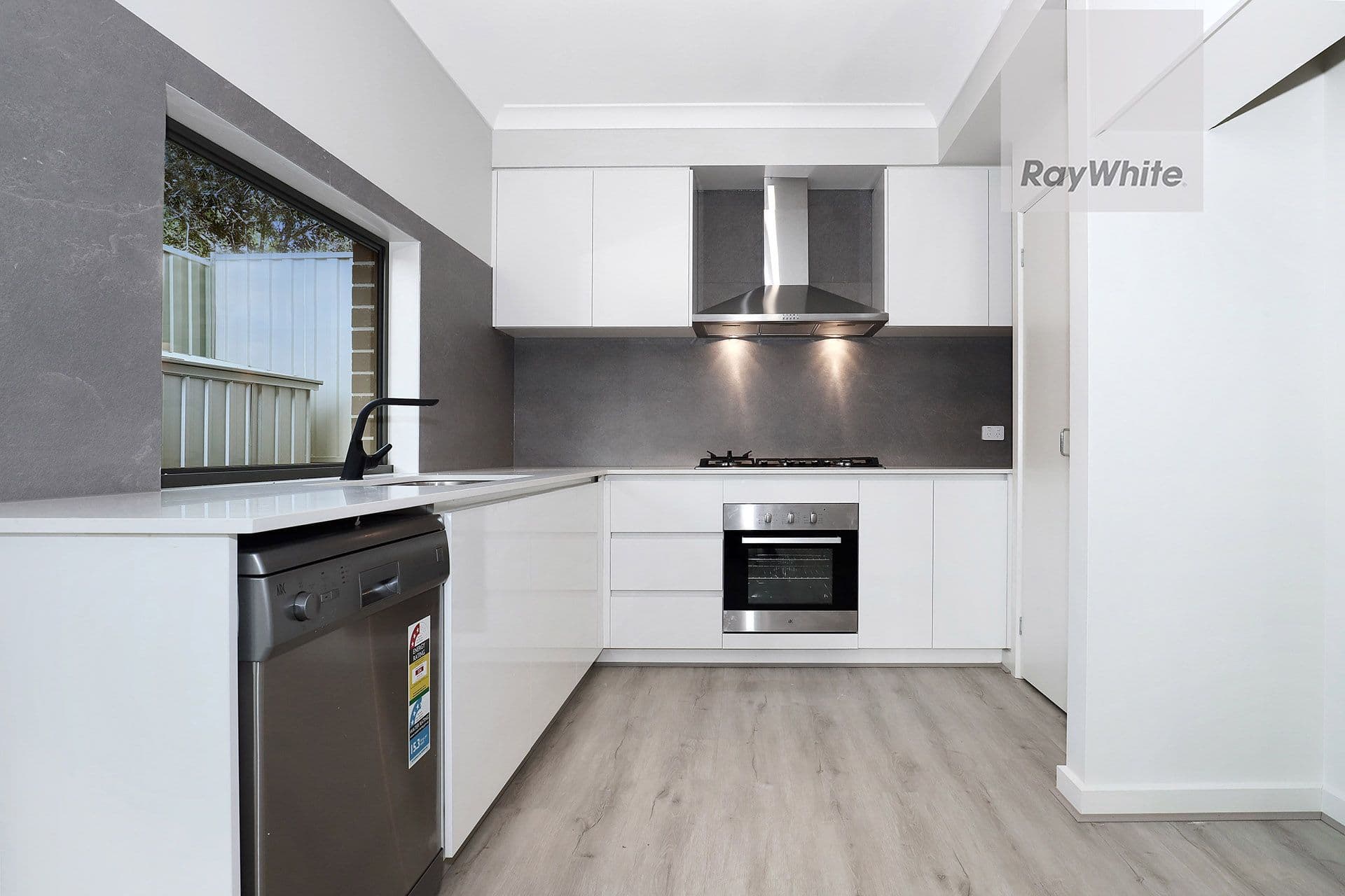 42 Pascoe Street, Westmeadows VIC 3049, Westmeadows - Thumbnail 3