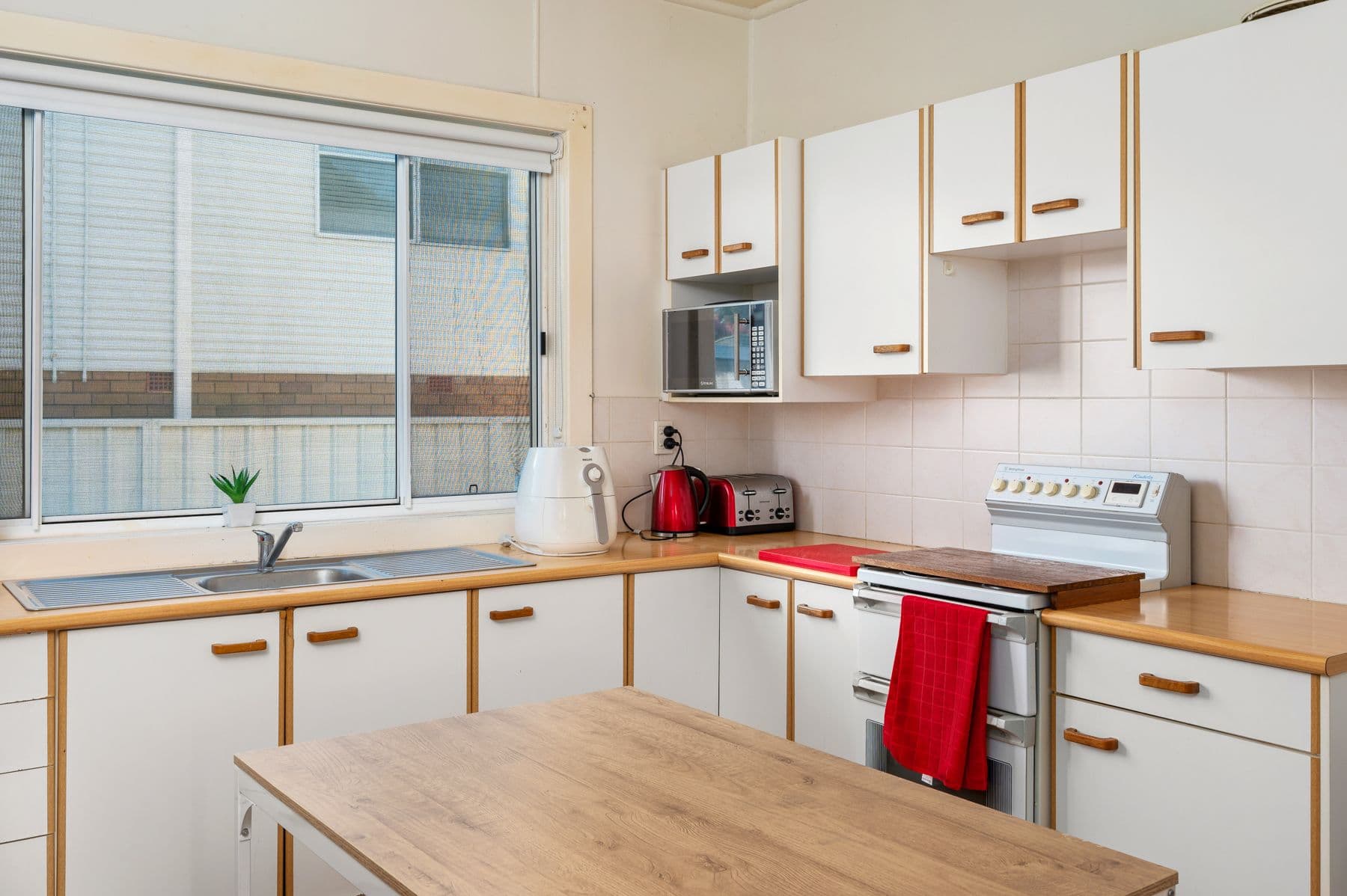 6 Collett Avenue, Singleton NSW 2330, Singleton - Thumbnail 2