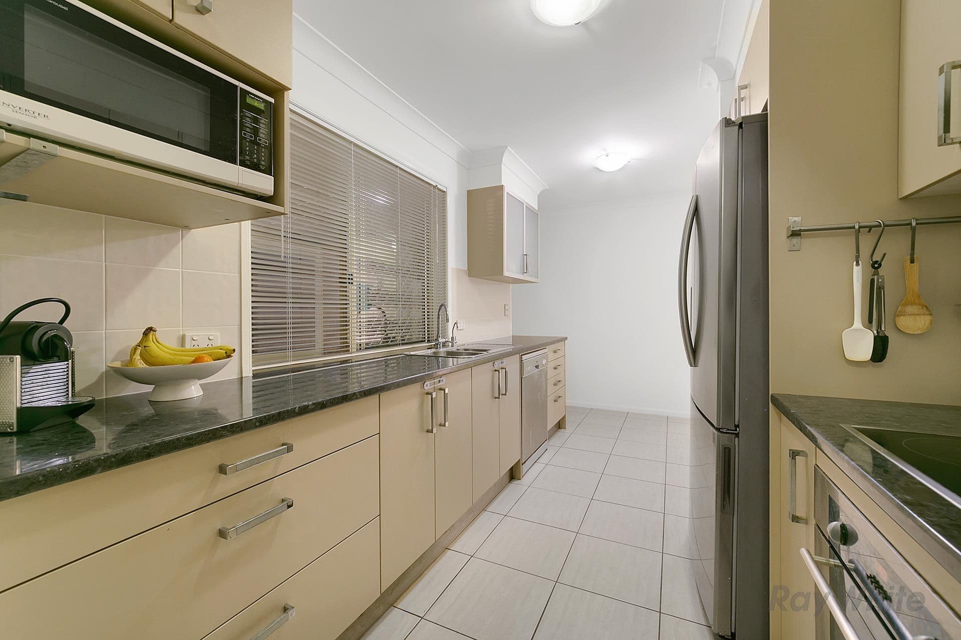 35 Allingham Street, Kuraby QLD 4112, Kuraby - Thumbnail 2
