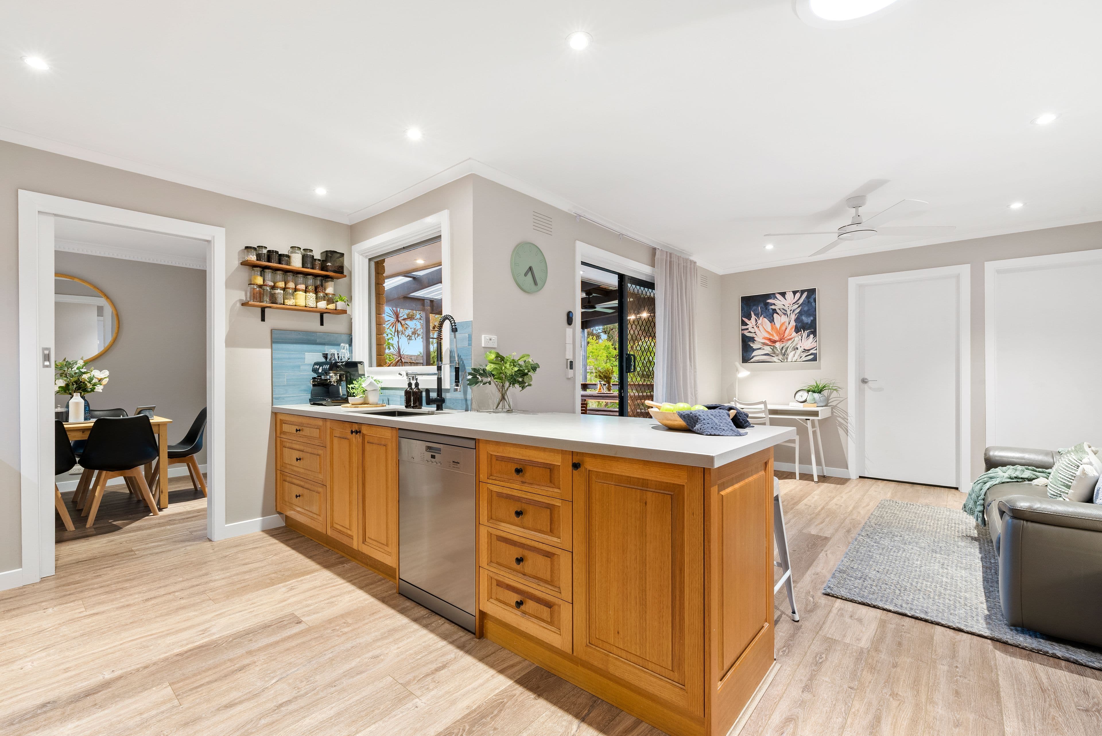 66 Michael Street, Scoresby VIC 3179, Scoresby - Thumbnail 4