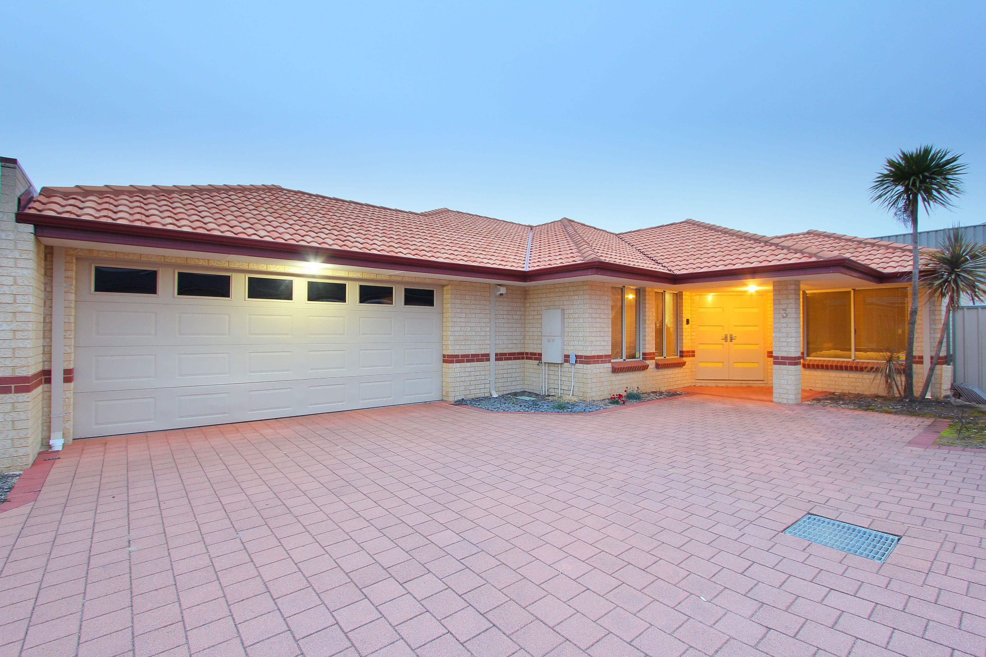 122 Thomas Street, Queens Park WA 6107, Queens Park - Thumbnail 2