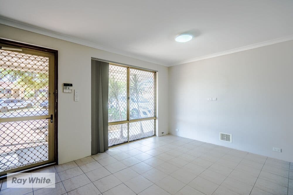 4 Japonica Heights, Mirrabooka WA 6061, Mirrabooka - Thumbnail 2