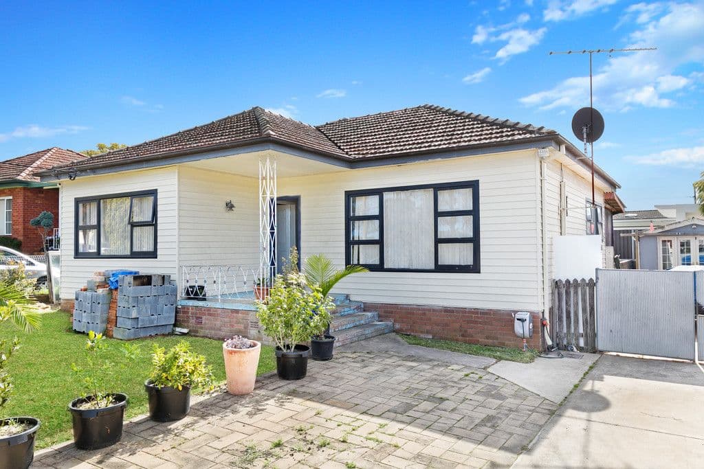 13 Gemoore Street, Smithfield NSW 2164, Smithfield - Image 1