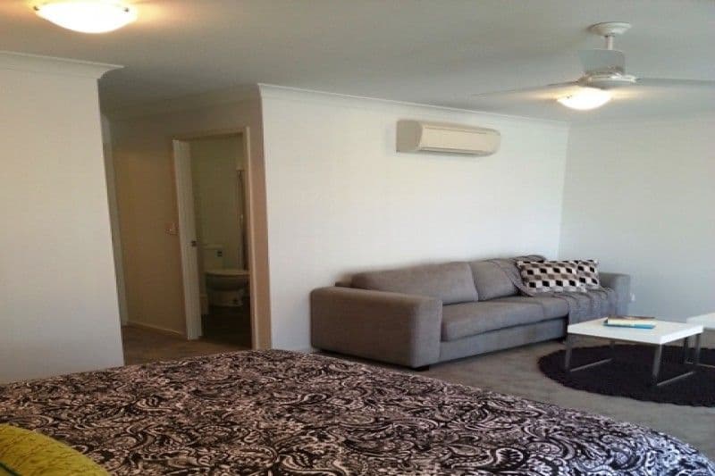 490 Pineridge, Coombabah QLD 4216, Coombabah - Thumbnail 5