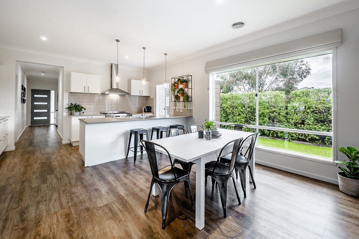 28 Lemon Grove, Cranbourne West VIC 3977, Cranbourne West - Thumbnail 2