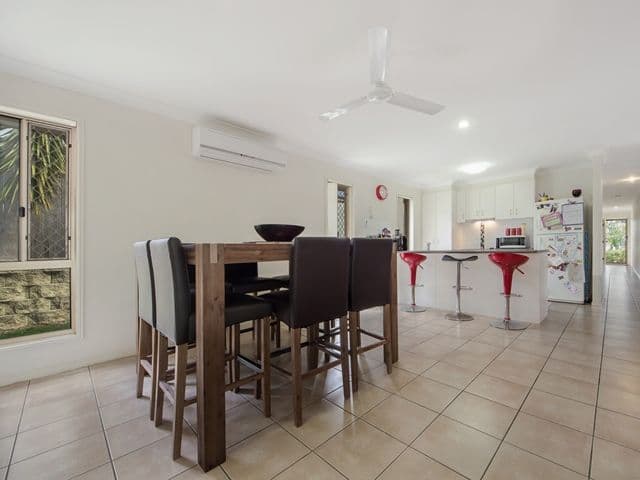 35 Ernestine Circuit, EAGLEBY QLD 4207, Eagleby - Thumbnail 3