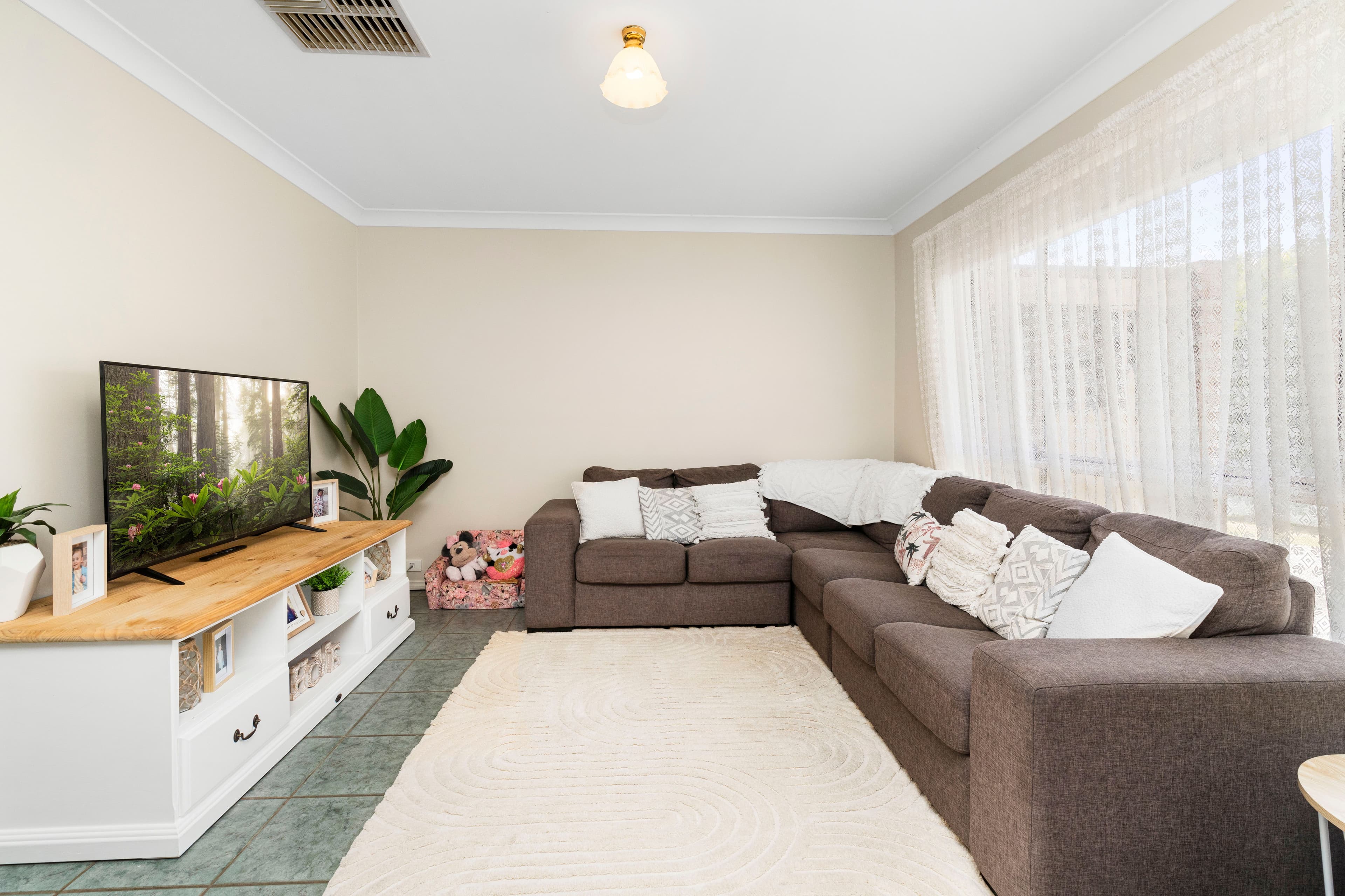3 Tikki Place, Glenfield Park NSW 2650, Glenfield Park - Thumbnail 2