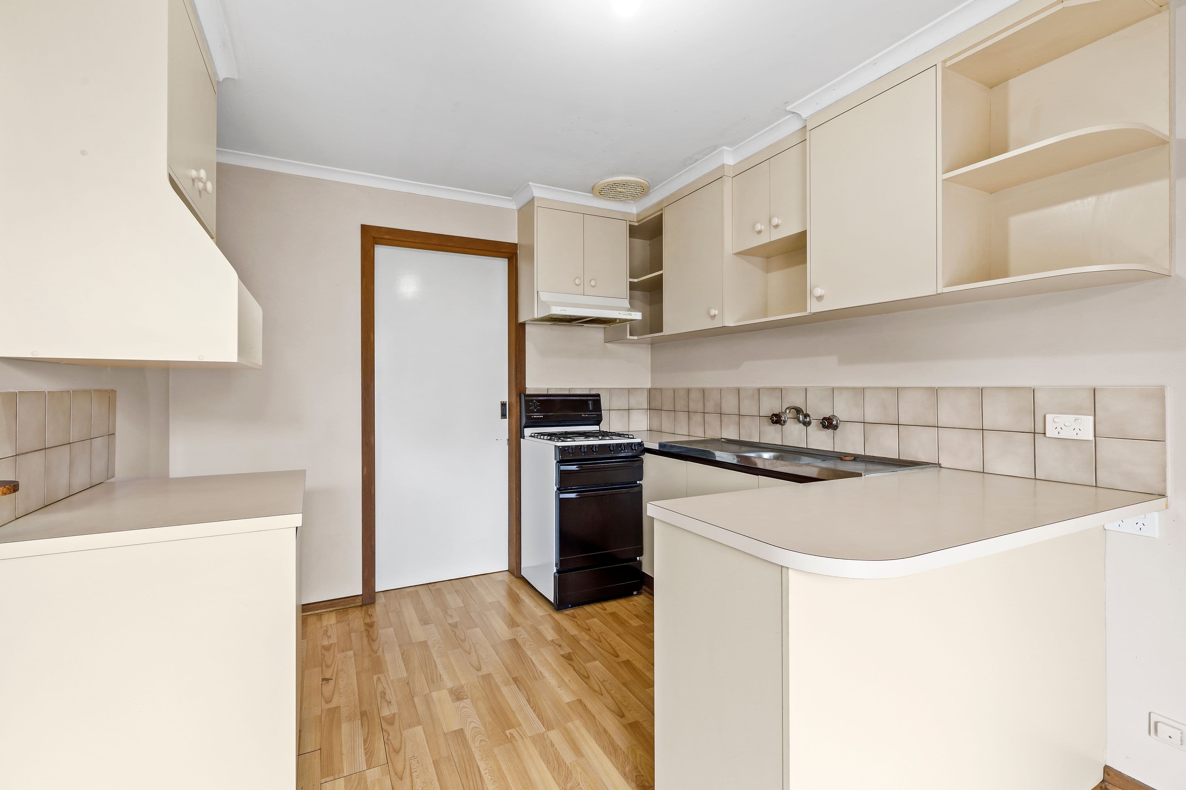 49 Gap Road, Sunbury VIC 3429, Sunbury - Thumbnail 2