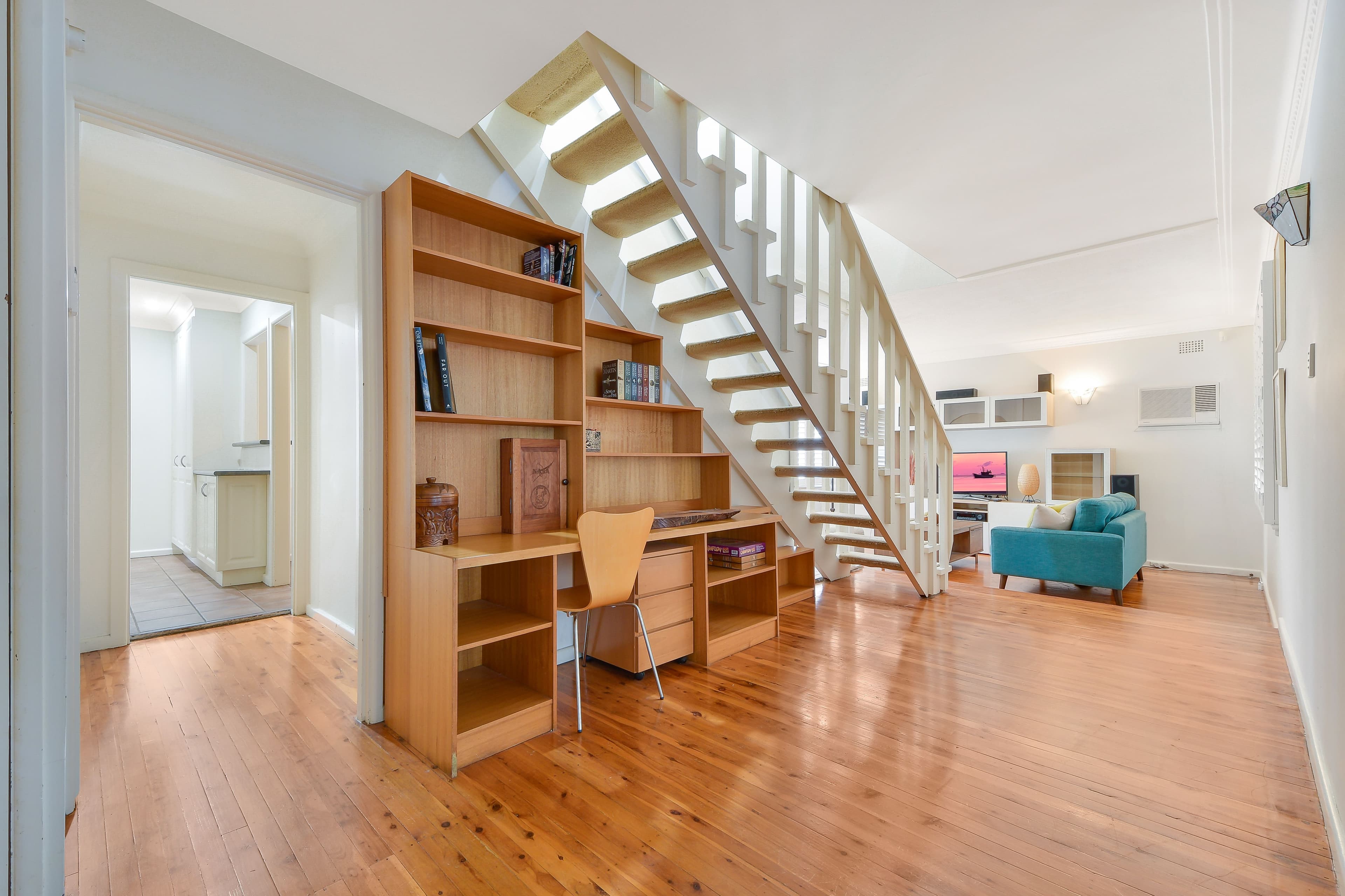 33 Canberra Crescent, Campbelltown - Thumbnail 3