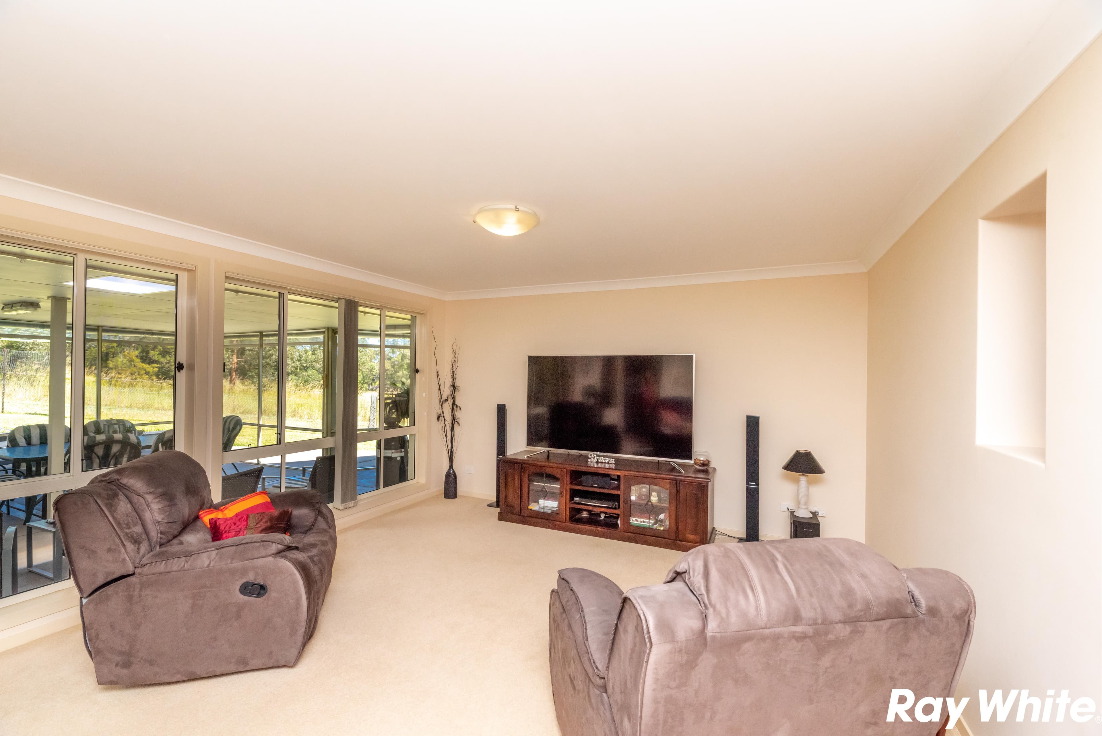 2 Coastal View Drive, Tallwoods Village - Thumbnail 3