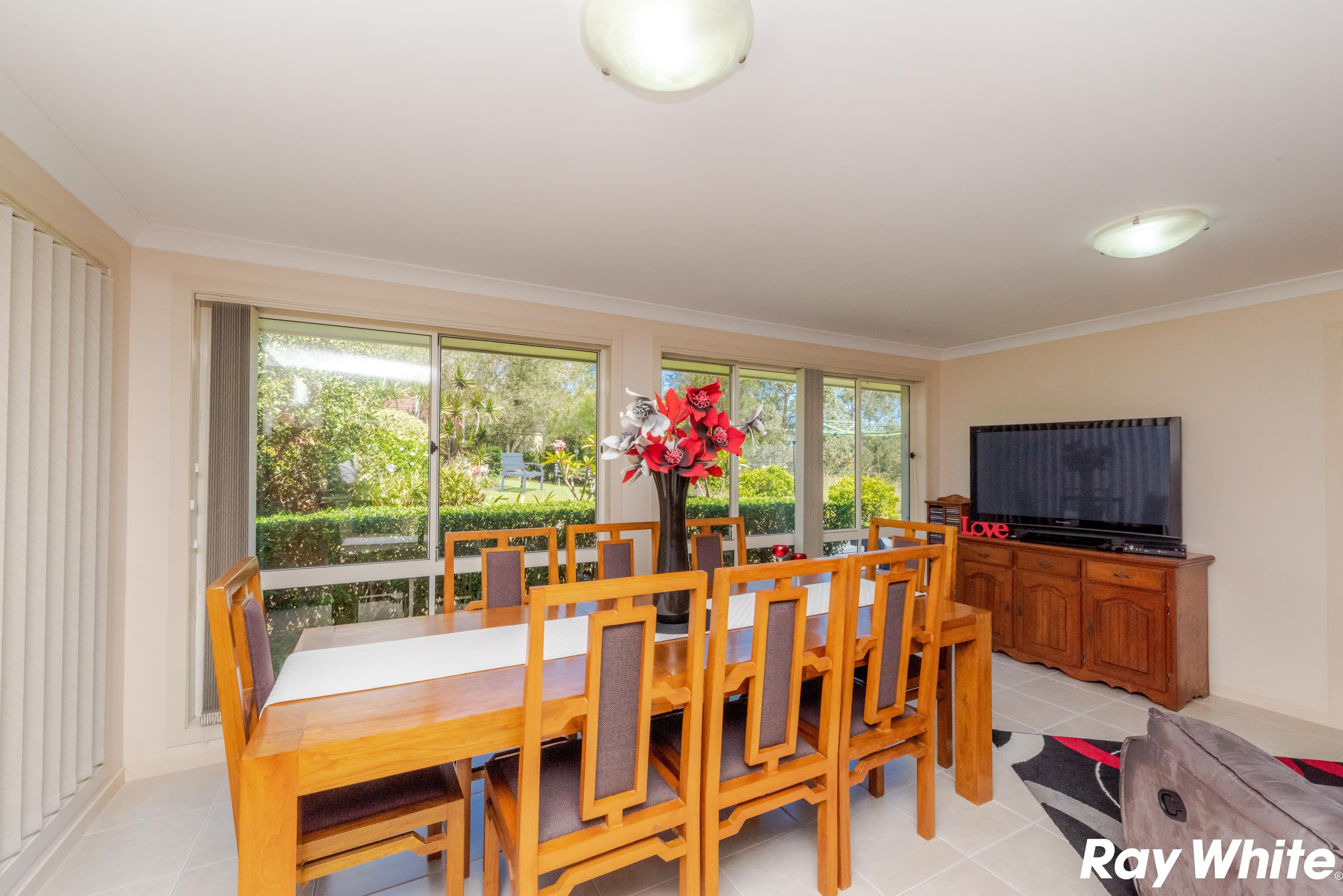 2 Coastal View Drive, Tallwoods Village - Thumbnail 4