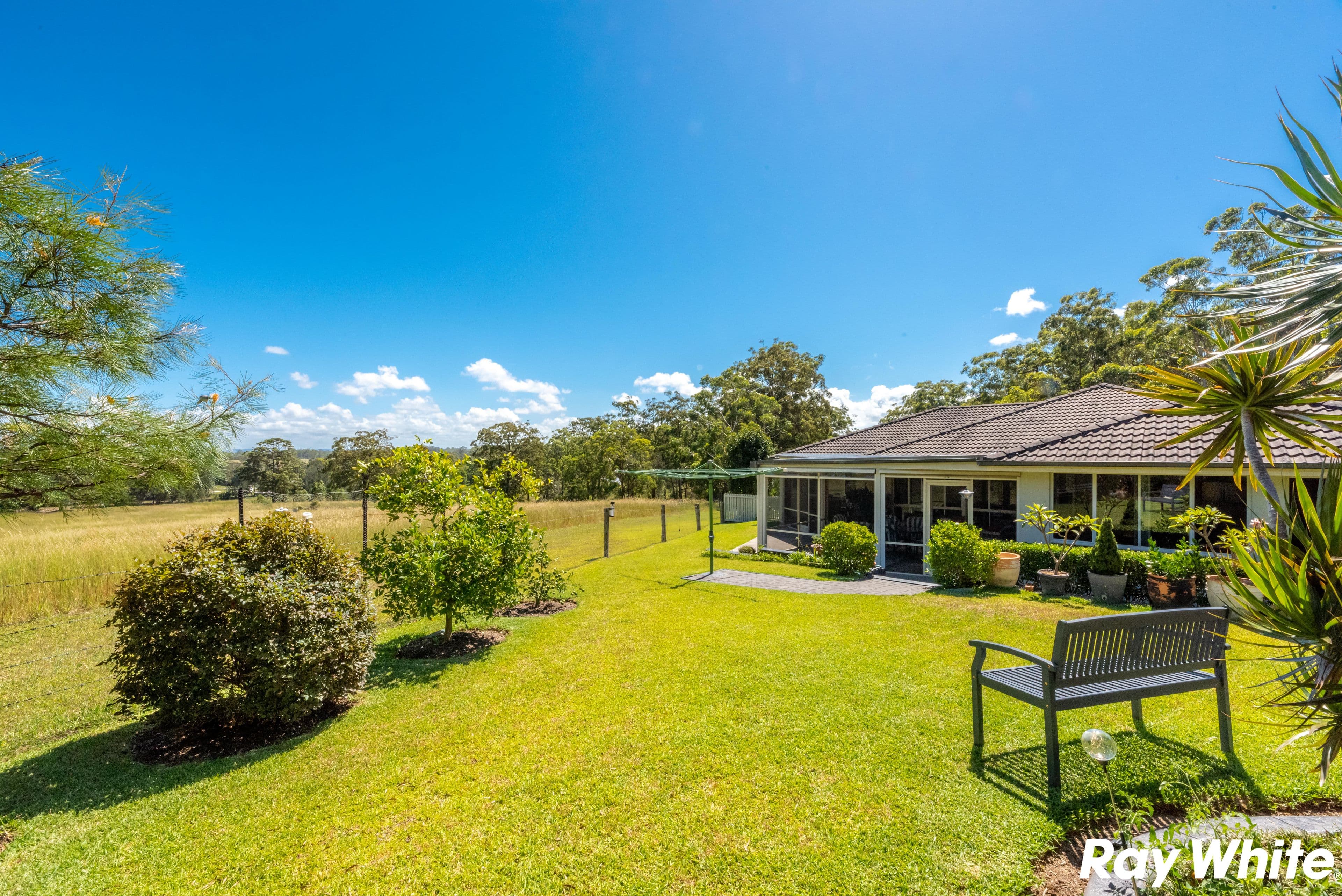 2 Coastal View Drive, Tallwoods Village - Thumbnail 6