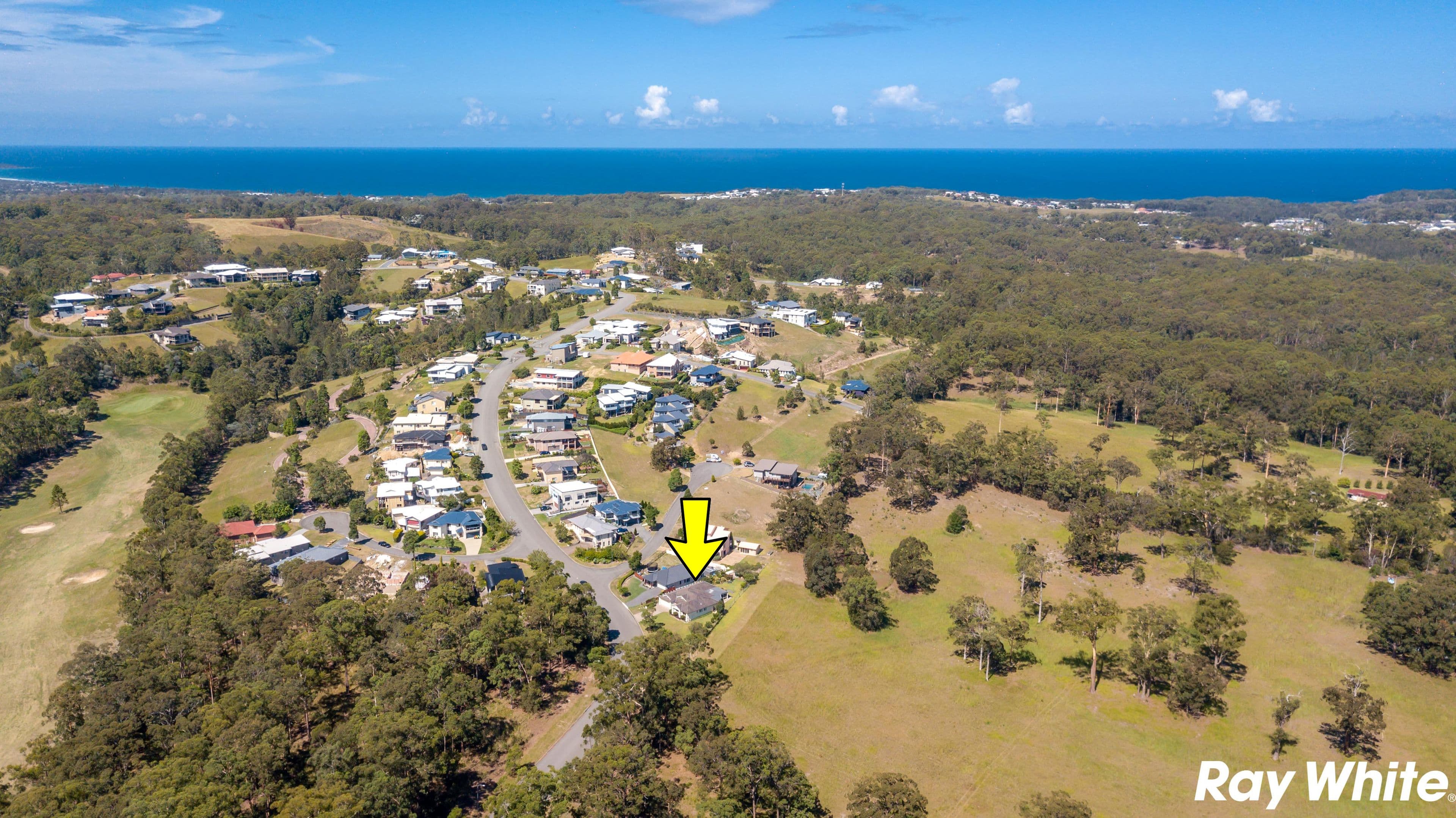 2 Coastal View Drive, Tallwoods Village - Thumbnail 8