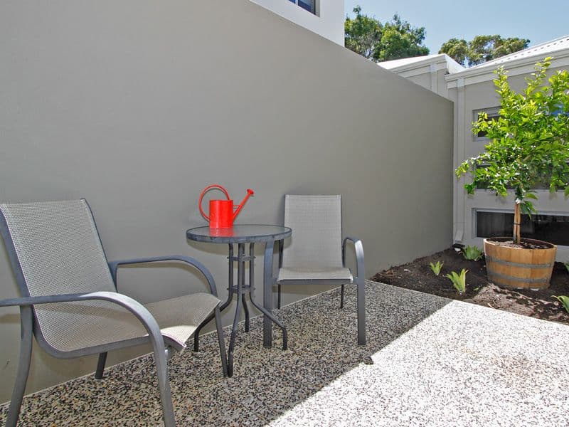 10 Lynton Street, MOUNT HAWTHORN WA 6016, Mount Hawthorn - Thumbnail 3