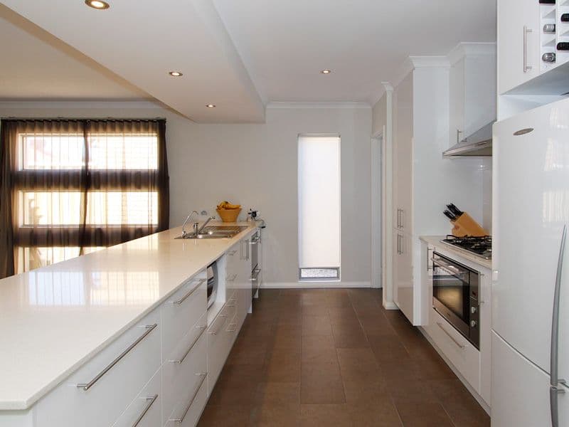 10 Lynton Street, MOUNT HAWTHORN WA 6016, Mount Hawthorn - Thumbnail 5