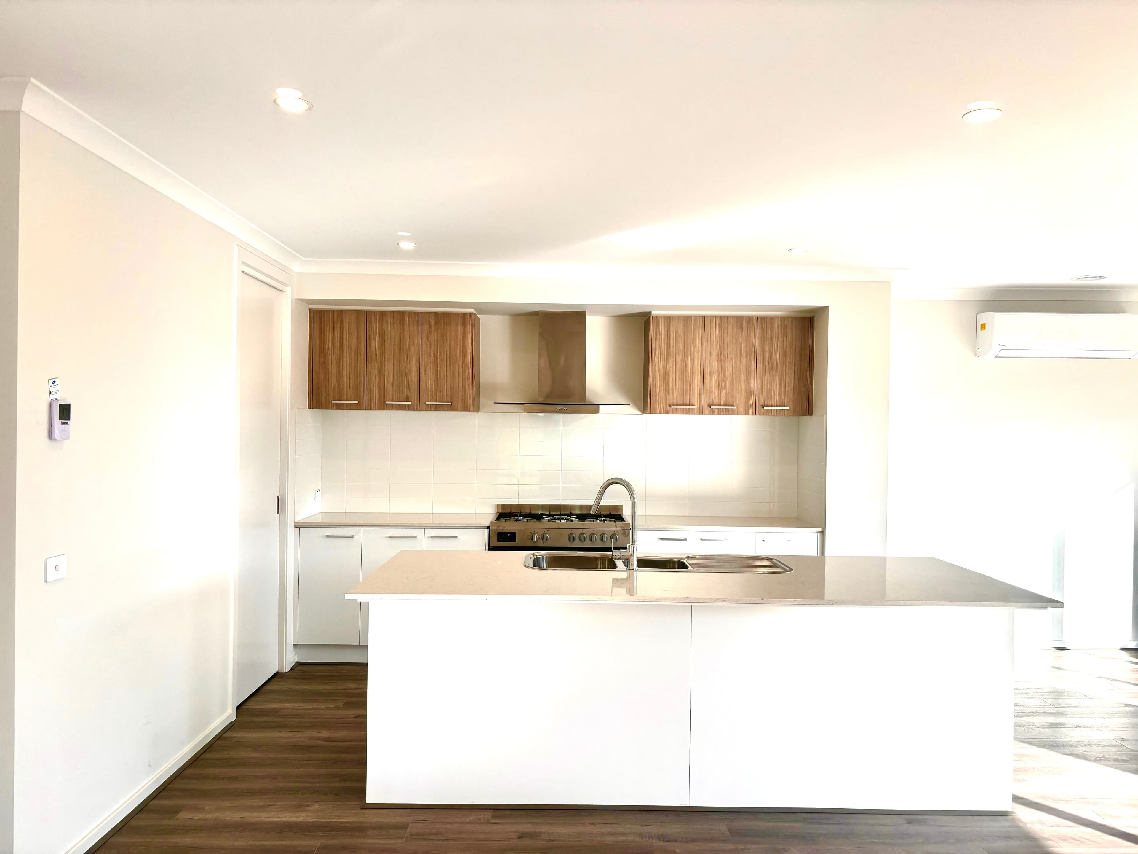 36 Cart Road, FRASER RISE VIC 3336, Fraser Rise - Thumbnail 4