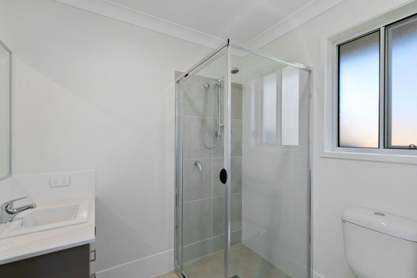 4 Senor Avenue, Urangan QLD 4655, Urangan - Thumbnail 7