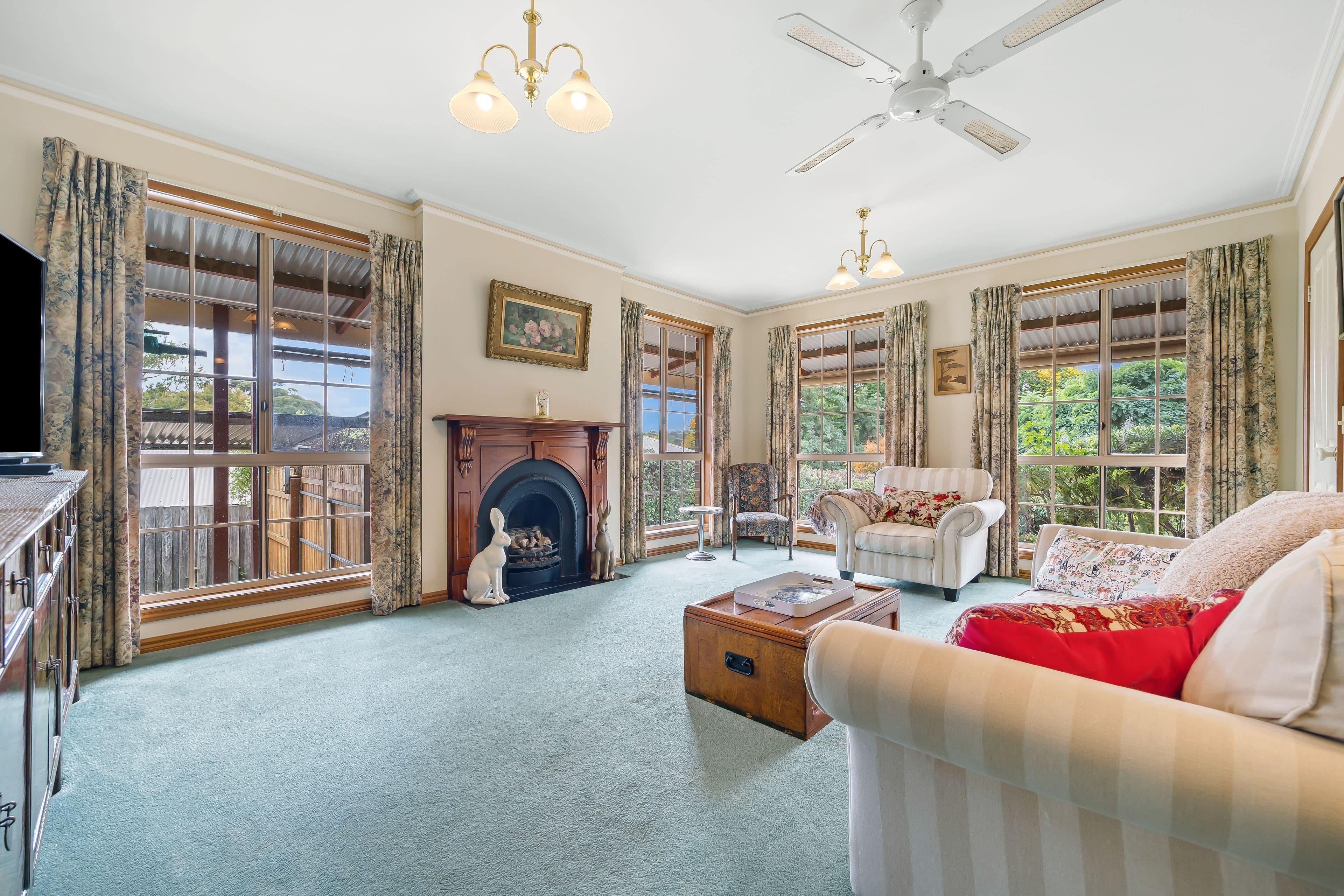 411 Learmonth Street, Buninyong VIC 3357, Buninyong - Thumbnail 5