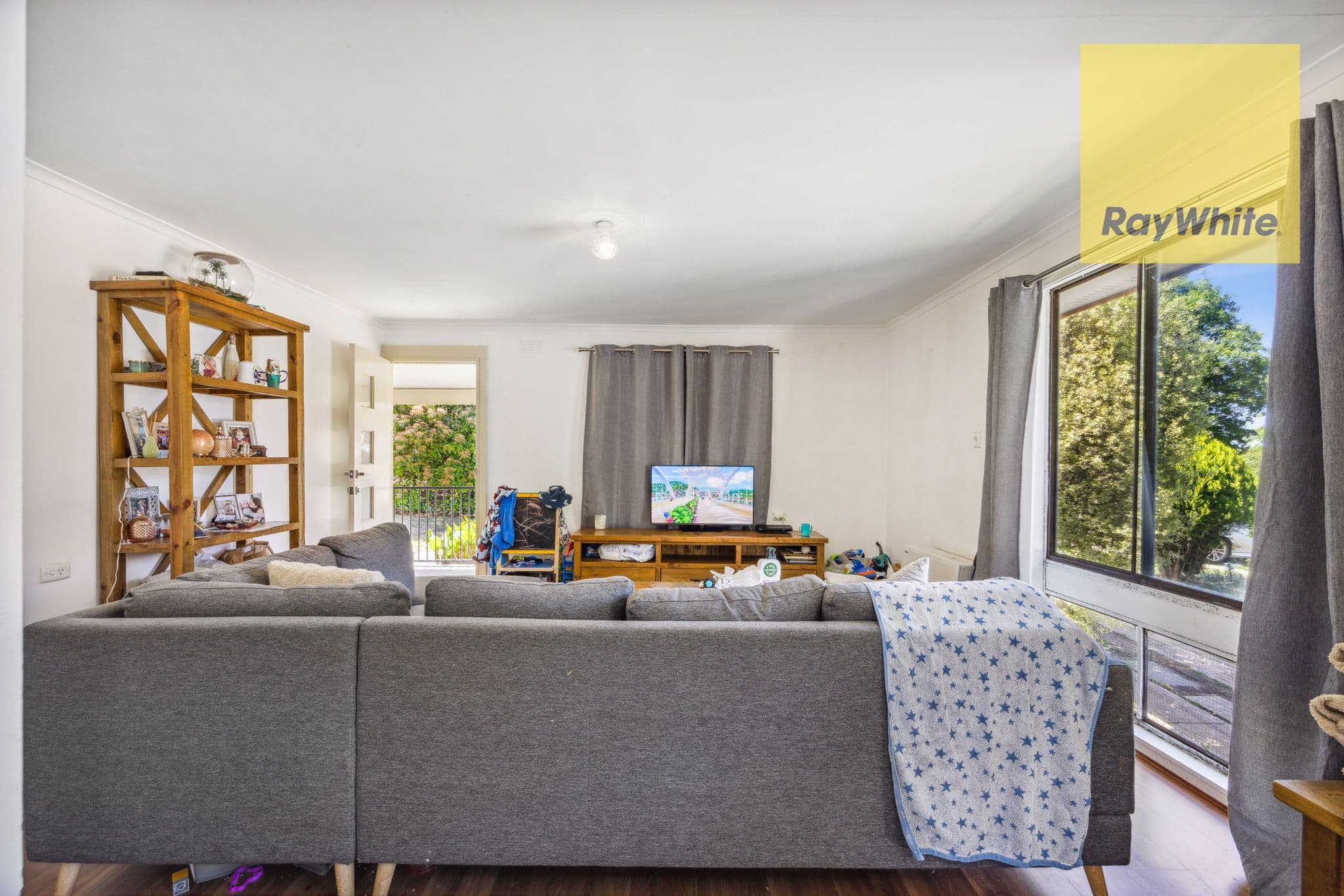 10 Caoura Crescent, Goulburn NSW 2580, Goulburn - Thumbnail 3