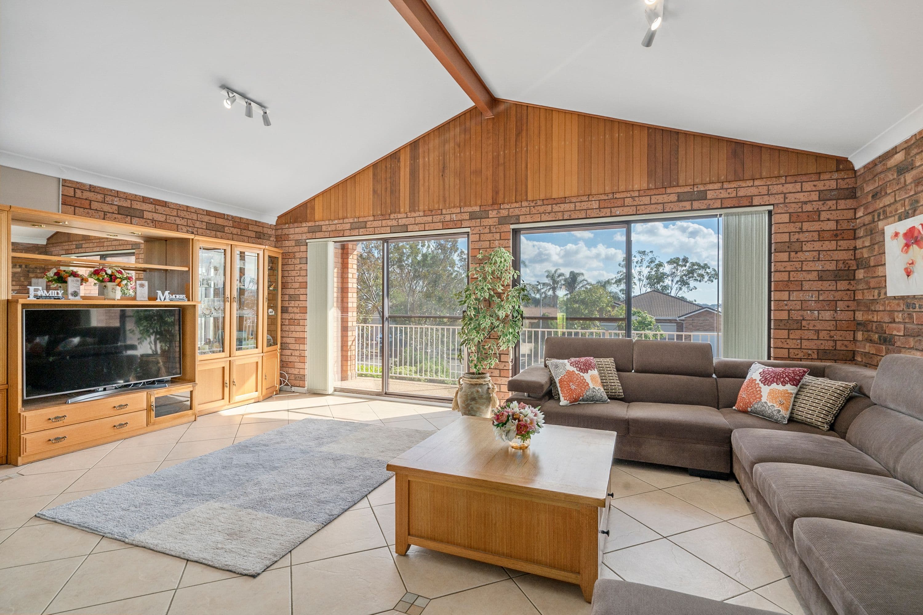 40 Castlereagh Street, Bossley Park - Thumbnail 2