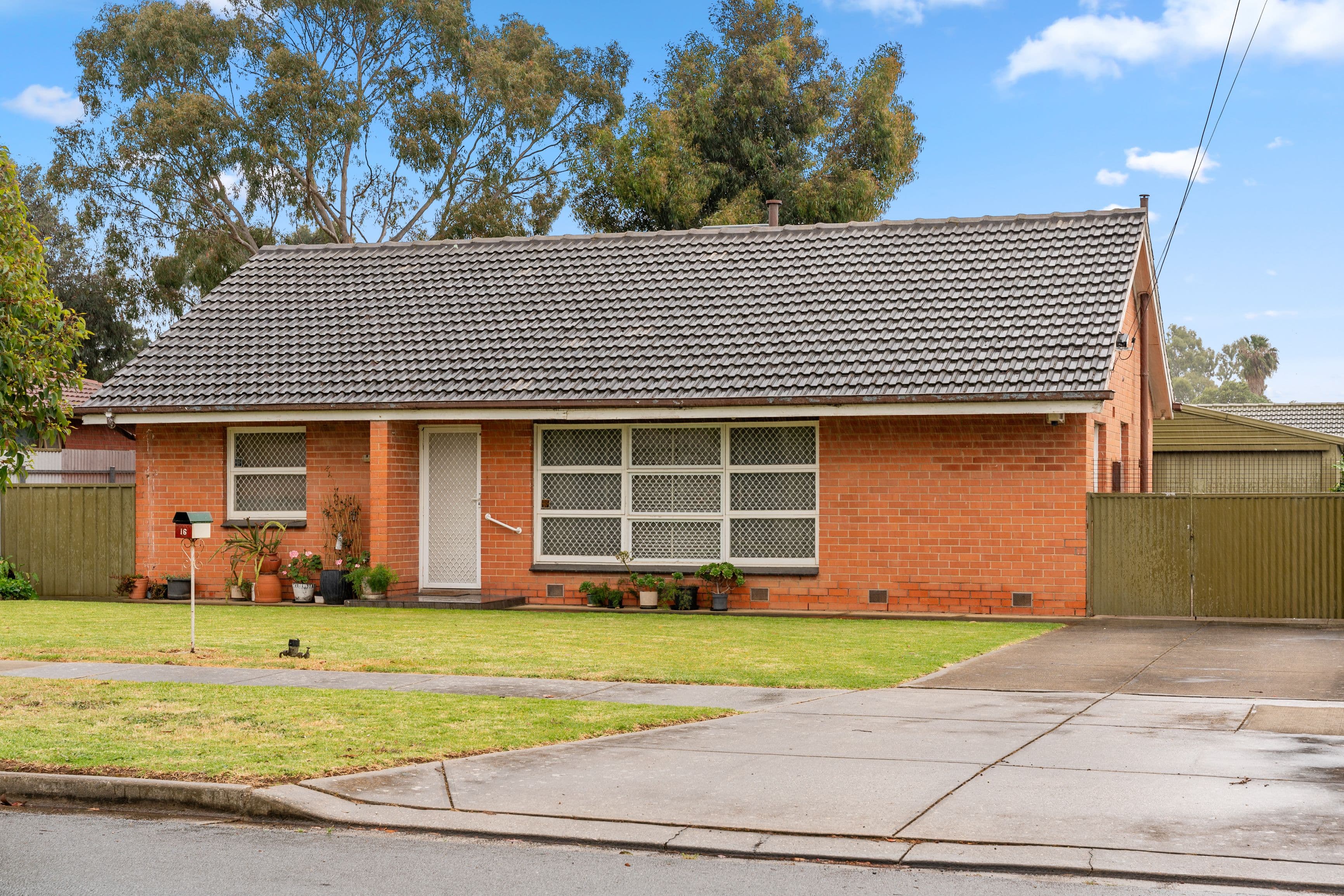16 Cowley Avenue, Dudley Park SA 5008, Dudley Park - Image 1