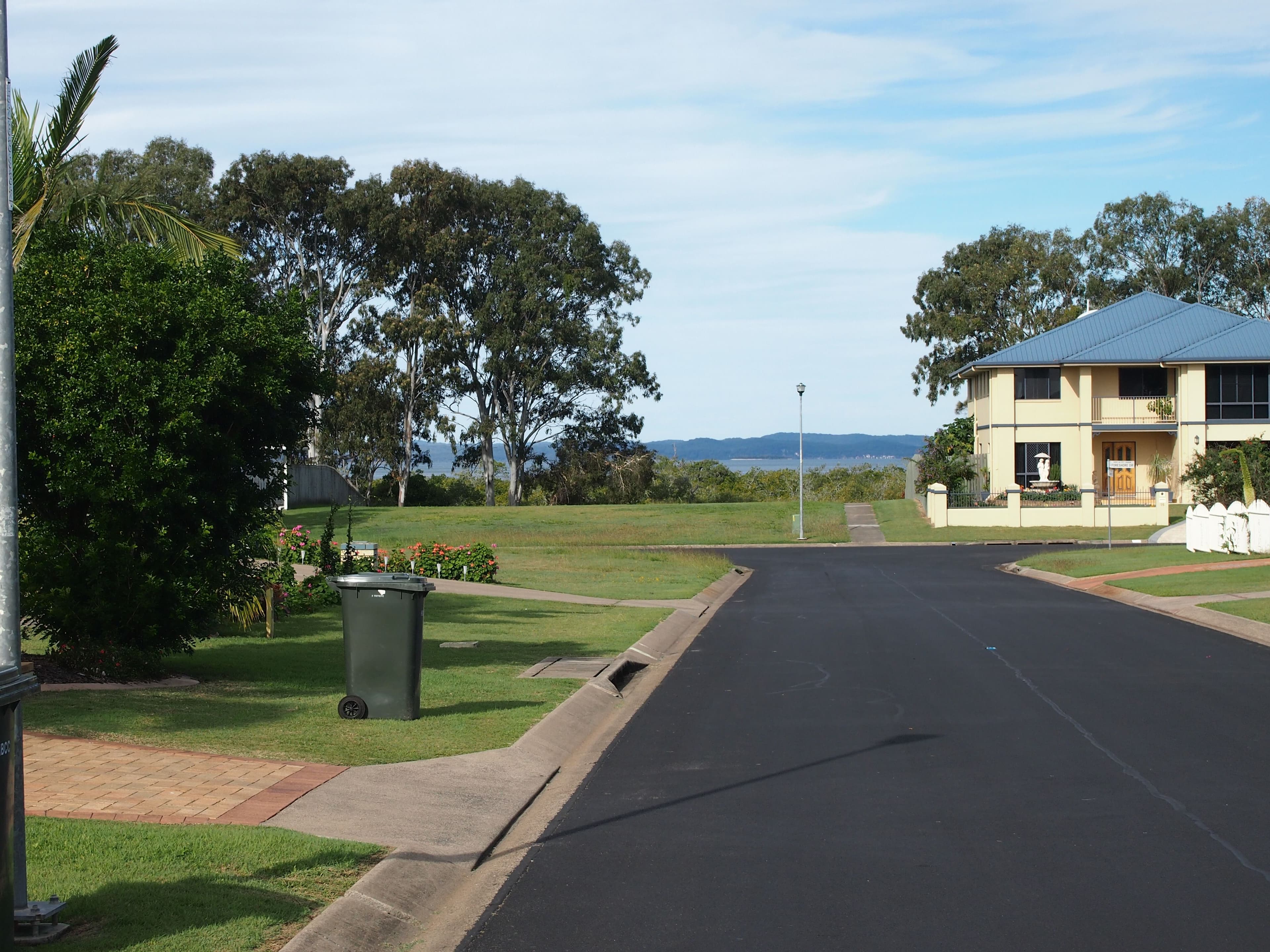 7 Satinay Street, Urangan QLD 4655, Urangan - Thumbnail 2