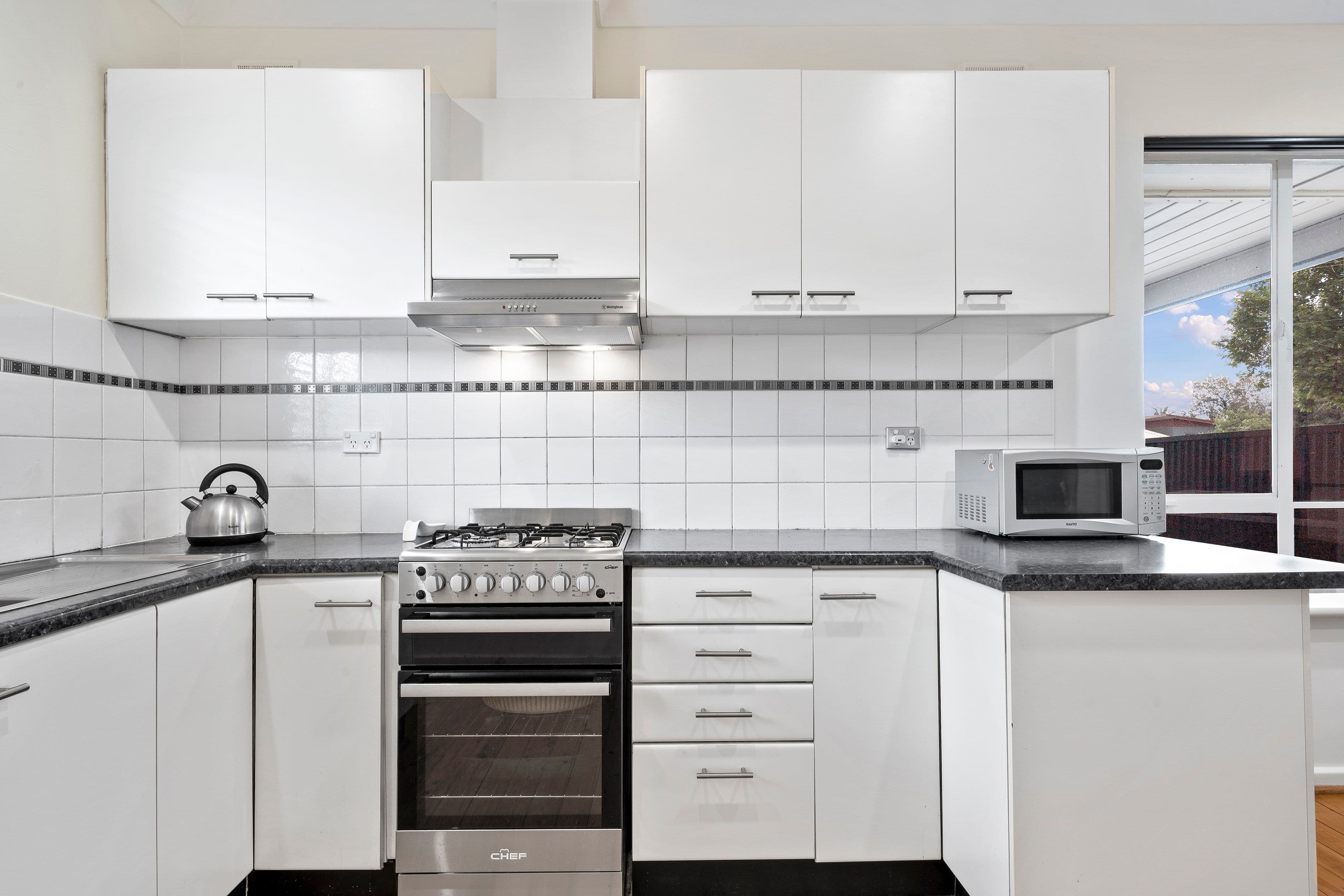 1 Charles Street, Valley View SA 5093, Valley View - Thumbnail 6