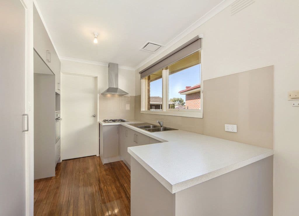 10 Revell Cresent, St Albans VIC 3021, St Albans - Thumbnail 4