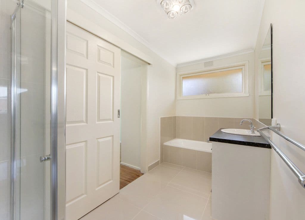 10 Revell Cresent, St Albans VIC 3021, St Albans - Thumbnail 7