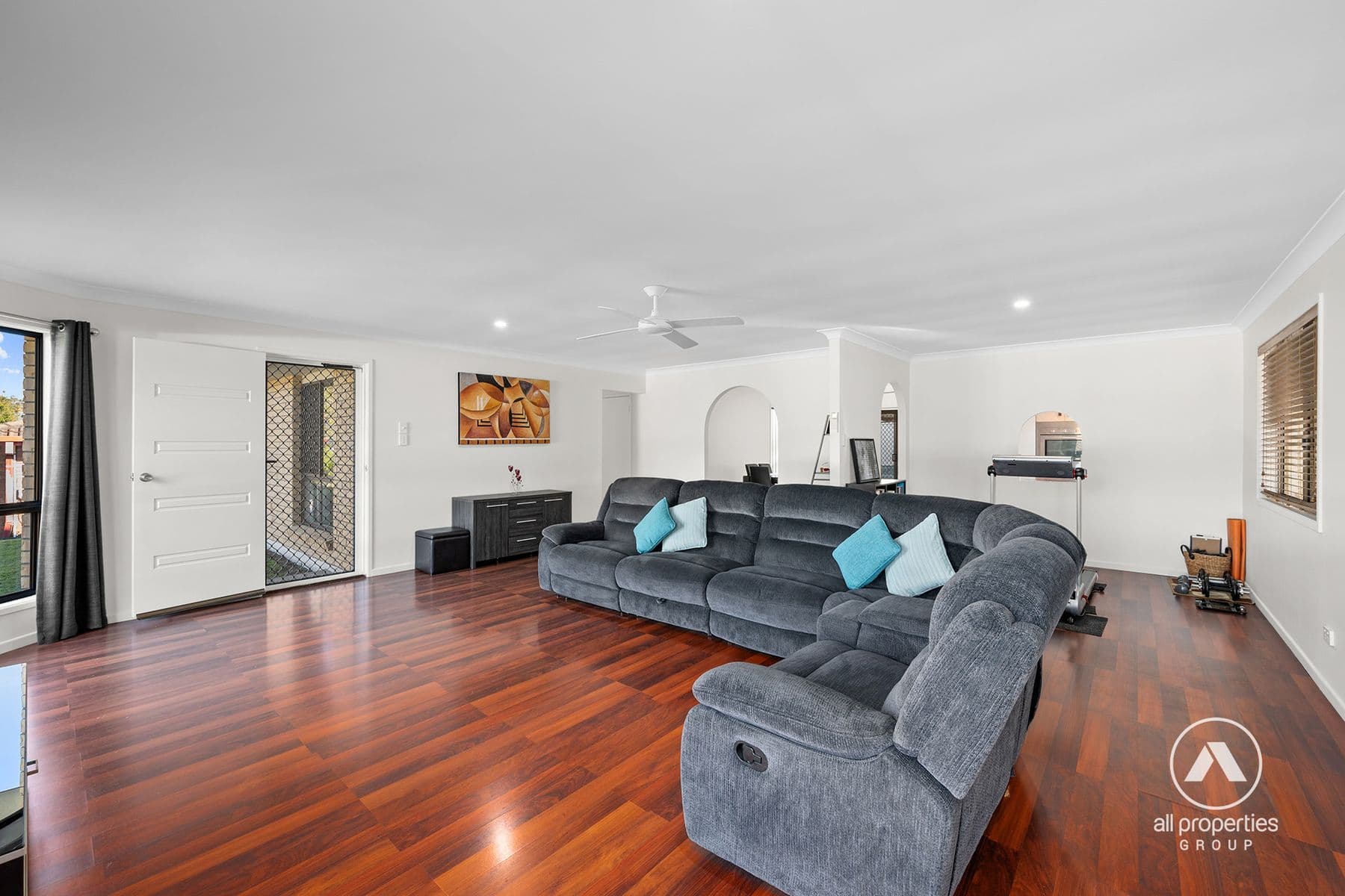 6 Dampier Court, Boronia Heights QLD 4124, Boronia Heights - Thumbnail 2