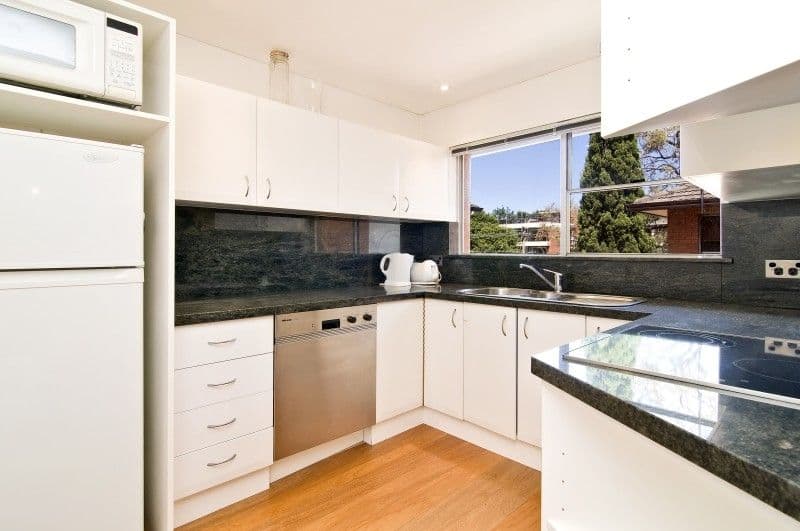 7/9 Sylvan Road, Toowong, QLD, 4066, Toowong - Thumbnail 2