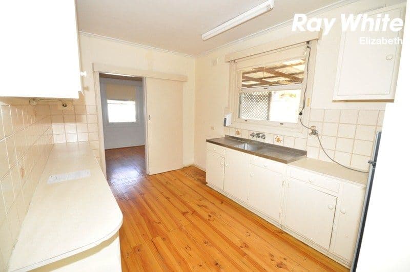 8 Wayford Street, Elizabeth Vale SA 5112, Elizabeth Vale - Thumbnail 5